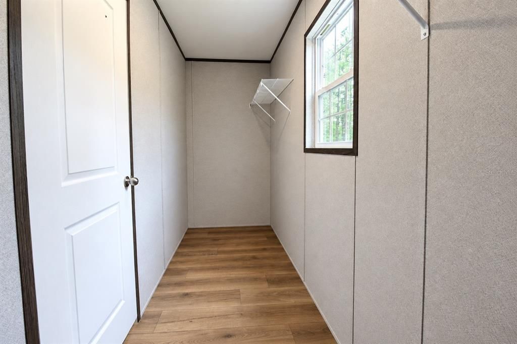 For Sale: $285,000 (3 beds, 2 baths, 1620 Square Feet)