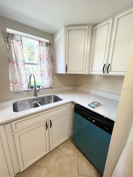 В аренду: $1,650 (2 спален, 2 ванн, 1082 Квадратных фут)