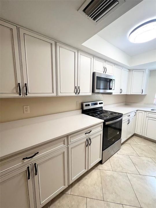 В аренду: $1,650 (2 спален, 2 ванн, 1082 Квадратных фут)