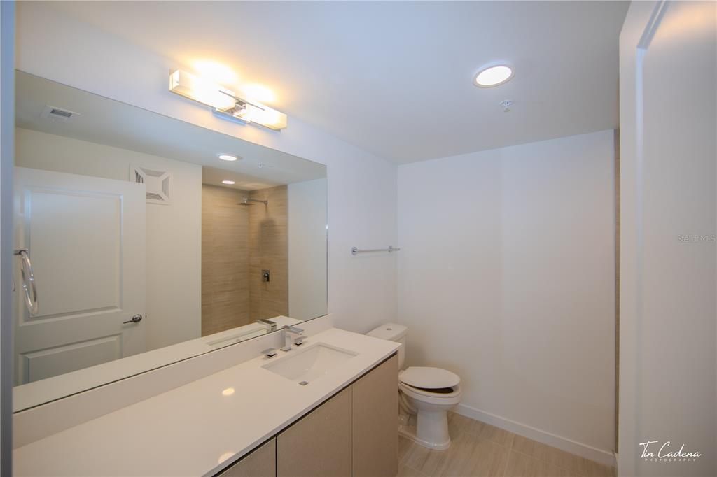 В аренду: $1,590 (2 спален, 2 ванн, 1023 Квадратных фут)