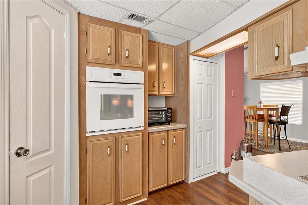 For Sale: $225,000 (2 beds, 2 baths, 1508 Square Feet)