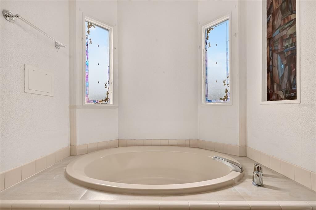 For Sale: $225,000 (2 beds, 2 baths, 1508 Square Feet)