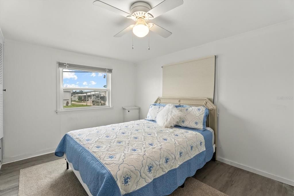 For Sale: $129,900 (2 beds, 2 baths, 720 Square Feet)