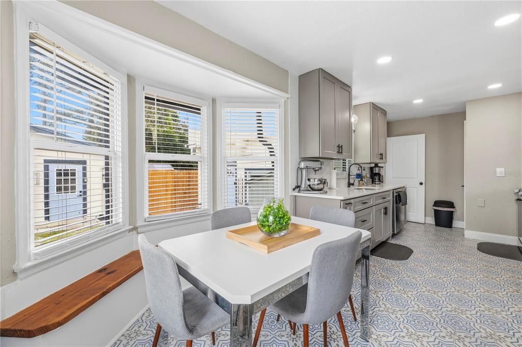 For Sale: $539,900 (5 beds, 3 baths, 2009 Square Feet)