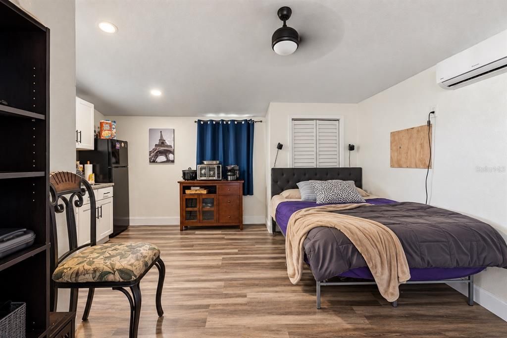 For Sale: $539,900 (5 beds, 3 baths, 2009 Square Feet)