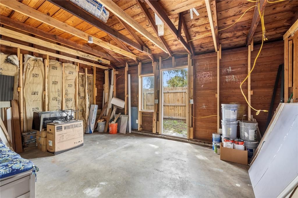 For Sale: $539,900 (5 beds, 3 baths, 2009 Square Feet)