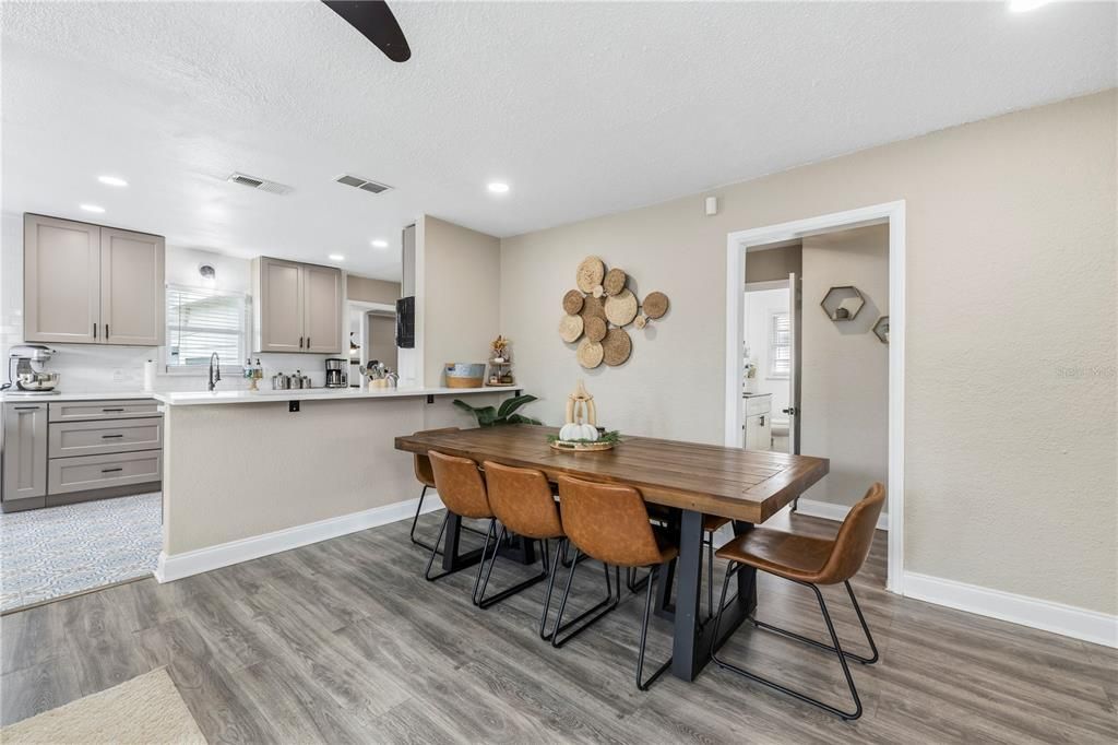 For Sale: $539,900 (5 beds, 3 baths, 2009 Square Feet)
