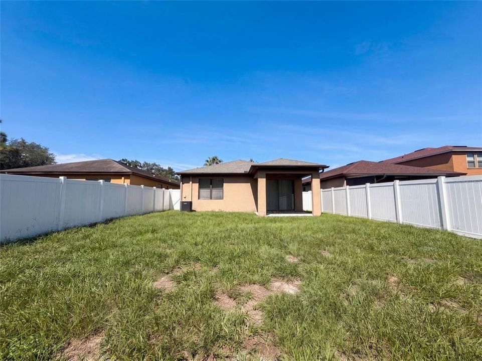 For Sale: $323,000 (3 beds, 2 baths, 1551 Square Feet)
