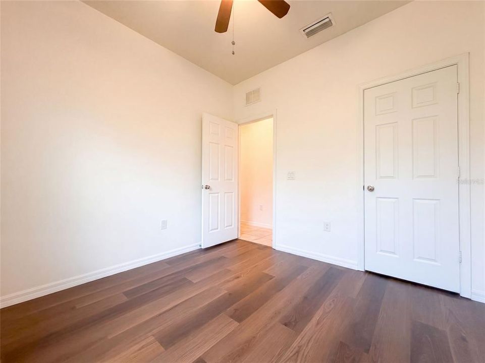 For Sale: $323,000 (3 beds, 2 baths, 1551 Square Feet)