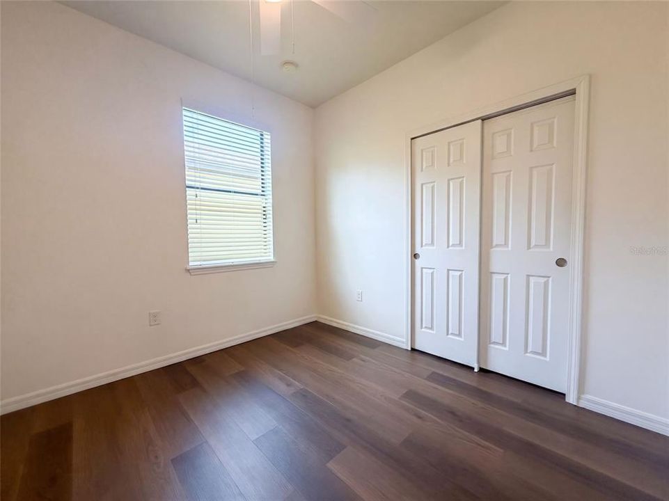 For Sale: $323,000 (3 beds, 2 baths, 1551 Square Feet)