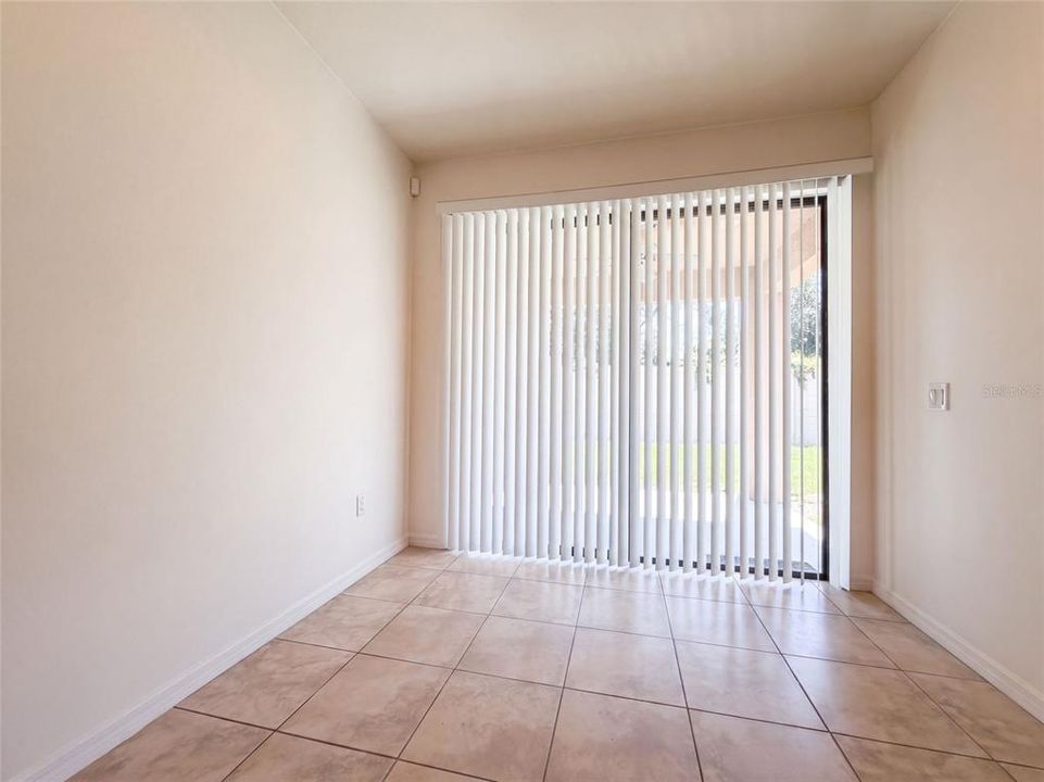 For Sale: $323,000 (3 beds, 2 baths, 1551 Square Feet)