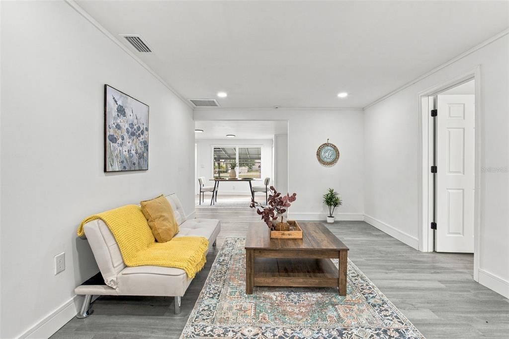 For Sale: $259,000 (3 beds, 2 baths, 1390 Square Feet)