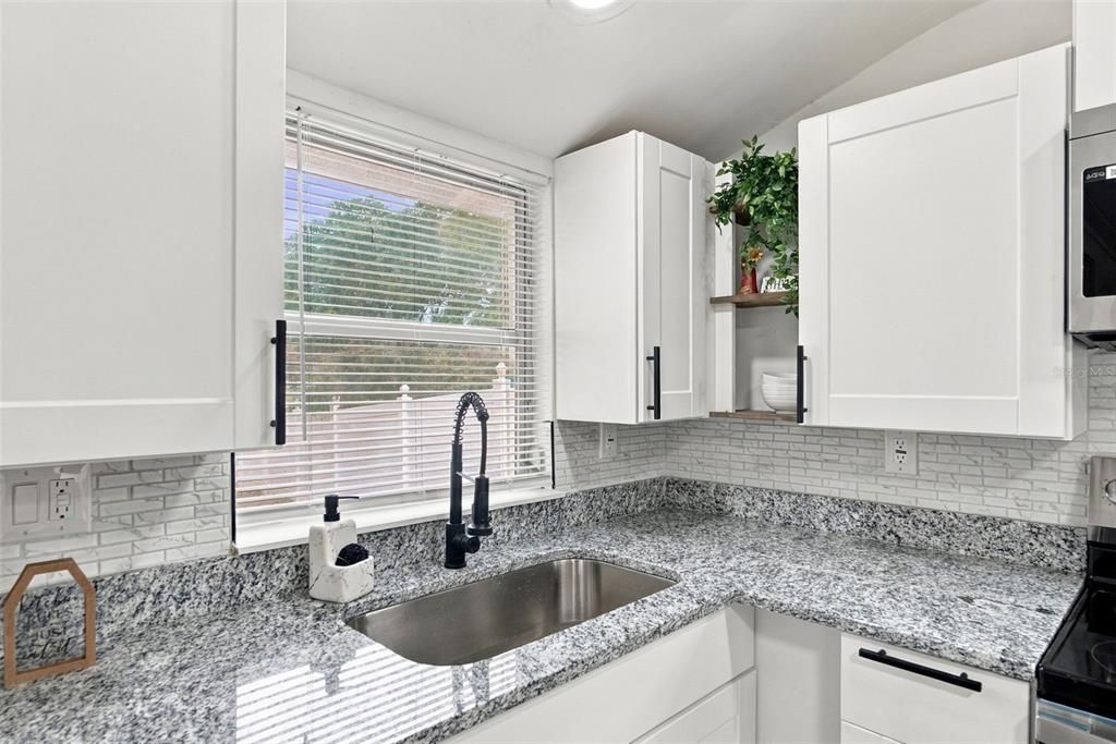 For Sale: $259,000 (3 beds, 2 baths, 1390 Square Feet)
