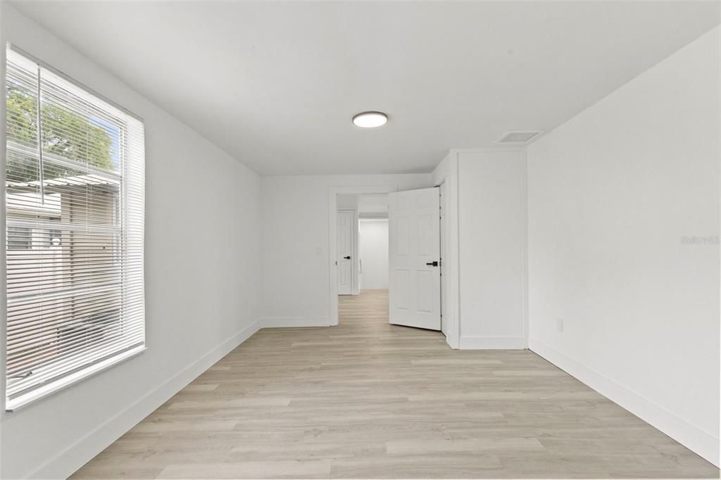 For Sale: $259,000 (3 beds, 2 baths, 1390 Square Feet)