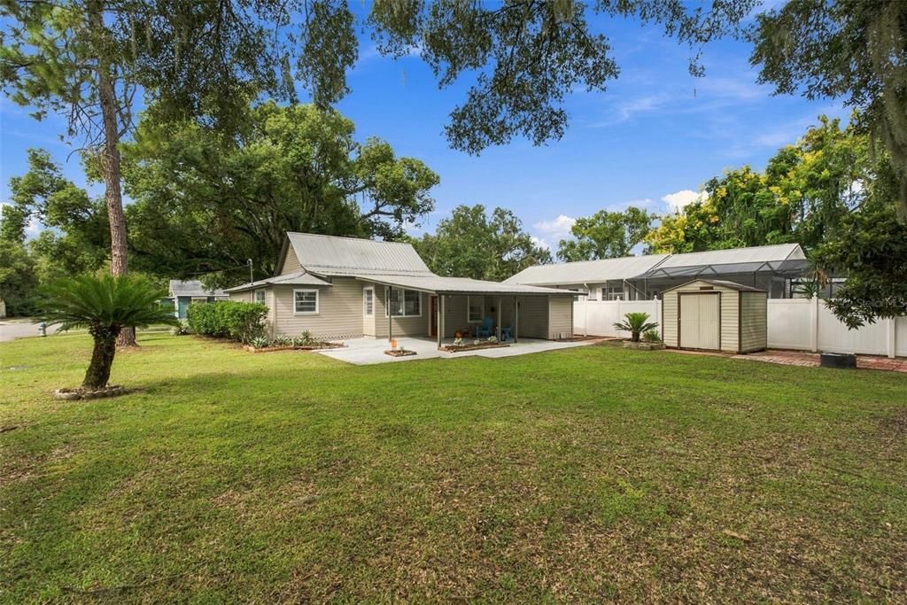For Sale: $259,000 (3 beds, 2 baths, 1390 Square Feet)