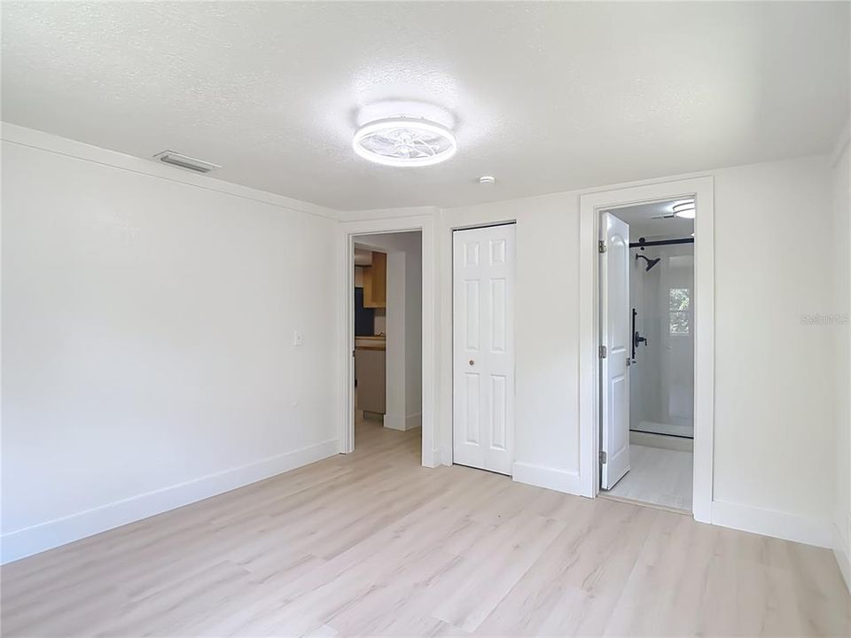 В аренду: $2,350 (3 спален, 2 ванн, 1208 Квадратных фут)