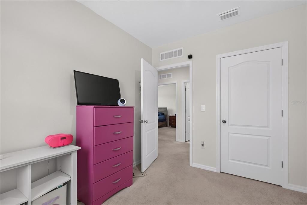 For Sale: $449,900 (5 beds, 3 baths, 2447 Square Feet)