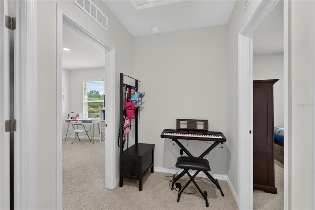 For Sale: $449,900 (5 beds, 3 baths, 2447 Square Feet)