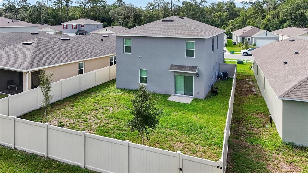 For Sale: $449,900 (5 beds, 3 baths, 2447 Square Feet)