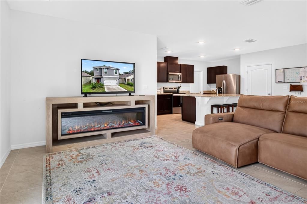 For Sale: $449,900 (5 beds, 3 baths, 2447 Square Feet)