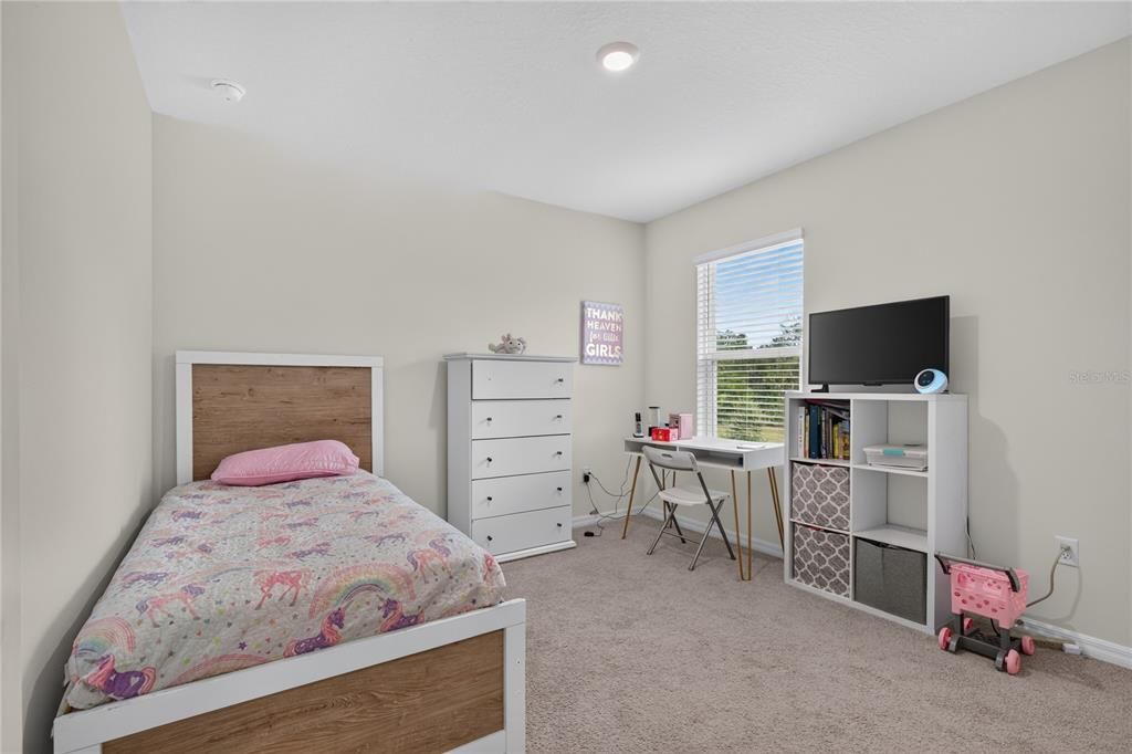 For Sale: $449,900 (5 beds, 3 baths, 2447 Square Feet)