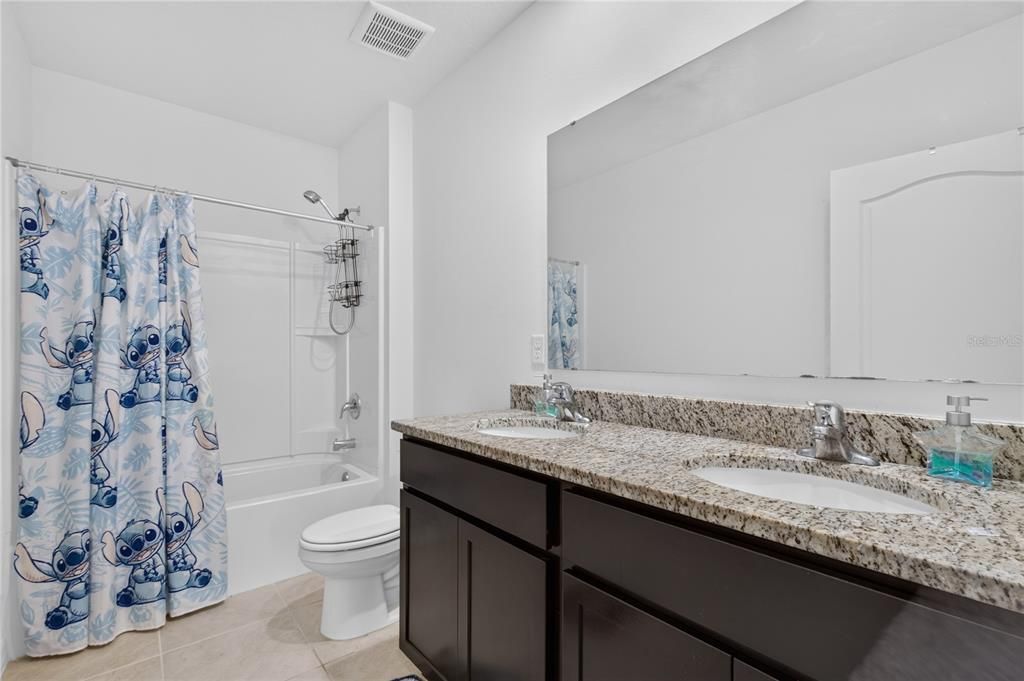 For Sale: $449,900 (5 beds, 3 baths, 2447 Square Feet)