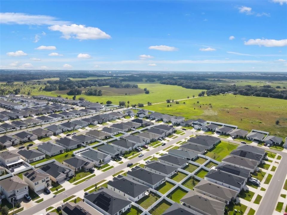 На продажу: $374,990 (4 спален, 2 ванн, 2062 Квадратных фут)
