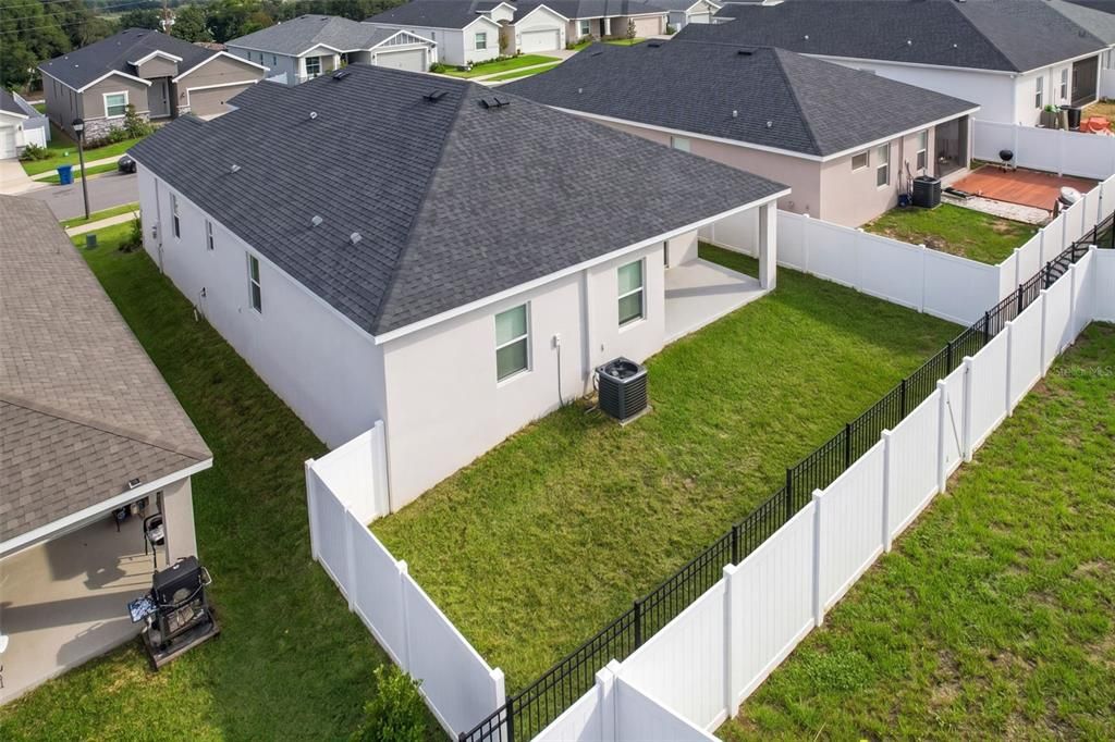 На продажу: $345,000 (4 спален, 2 ванн, 2029 Квадратных фут)