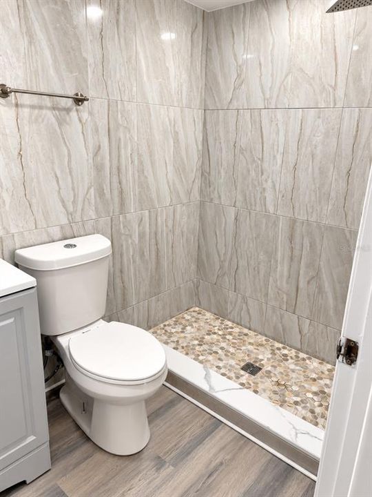 For Sale: $219,900 (3 beds, 2 baths, 882 Square Feet)