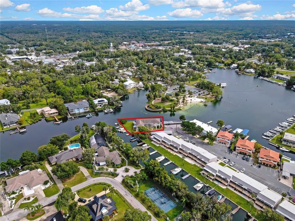 На продажу: $349,900 (2 спален, 2 ванн, 1085 Квадратных фут)