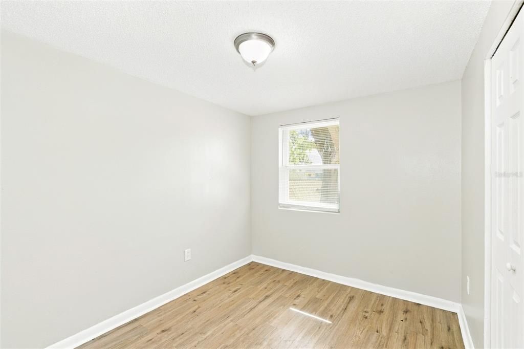 В аренду: $1,935 (4 спален, 1 ванн, 1054 Квадратных фут)