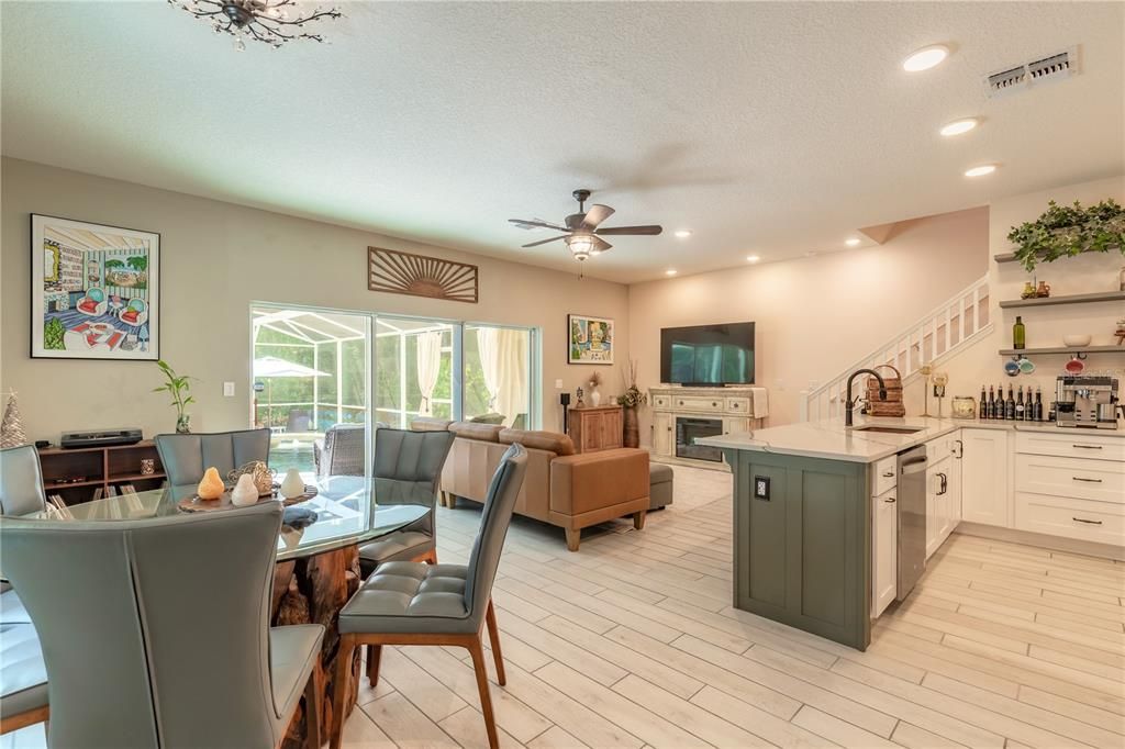 For Sale: $549,000 (3 beds, 2 baths, 1726 Square Feet)