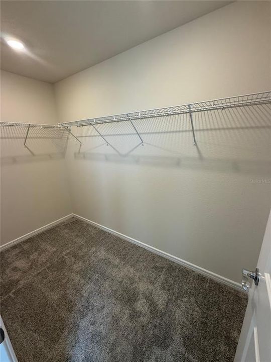 В аренду: $2,550 (4 спален, 2 ванн, 1835 Квадратных фут)