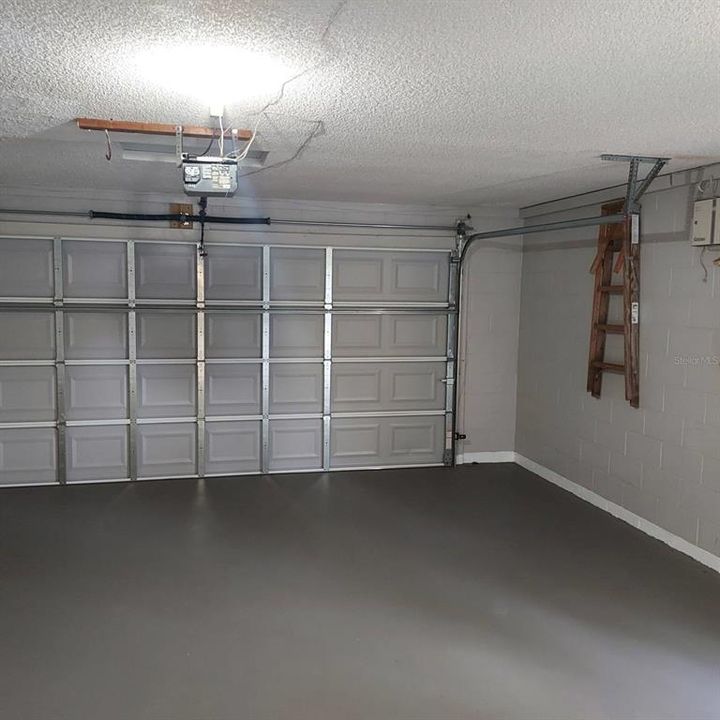 В аренду: $2,600 (4 спален, 2 ванн, 1793 Квадратных фут)