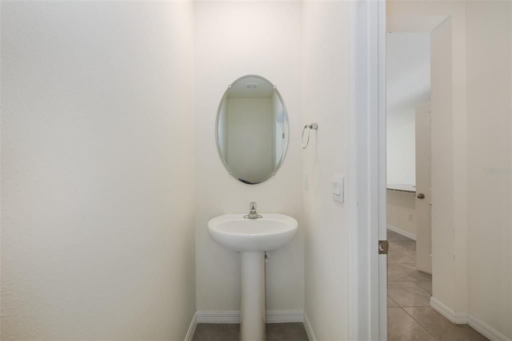 For Sale: $269,000 (3 beds, 2 baths, 1673 Square Feet)