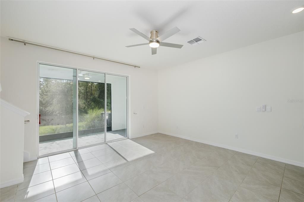 For Sale: $269,000 (3 beds, 2 baths, 1673 Square Feet)