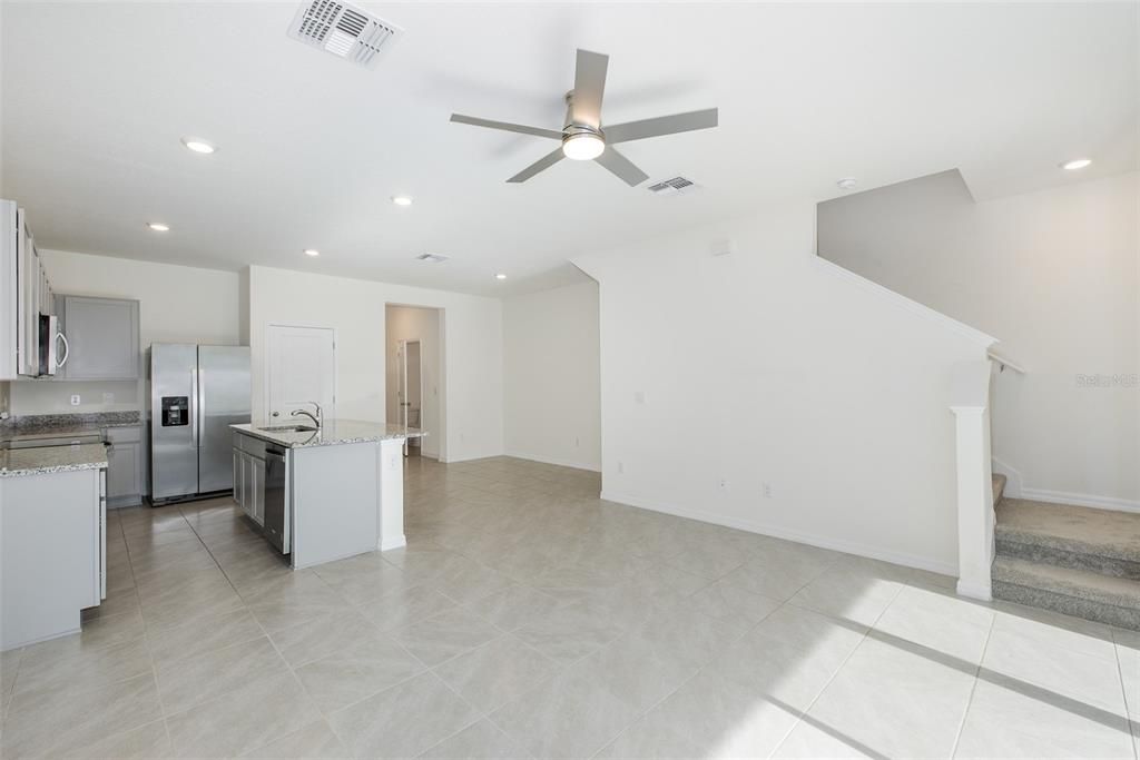 For Sale: $269,000 (3 beds, 2 baths, 1673 Square Feet)
