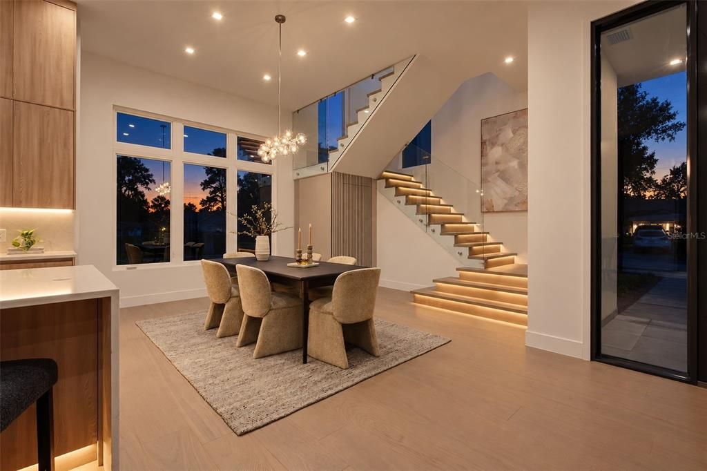 En Venta: $1,695,000 (4 camas, 3 baños, 3180 Pies cuadrados)