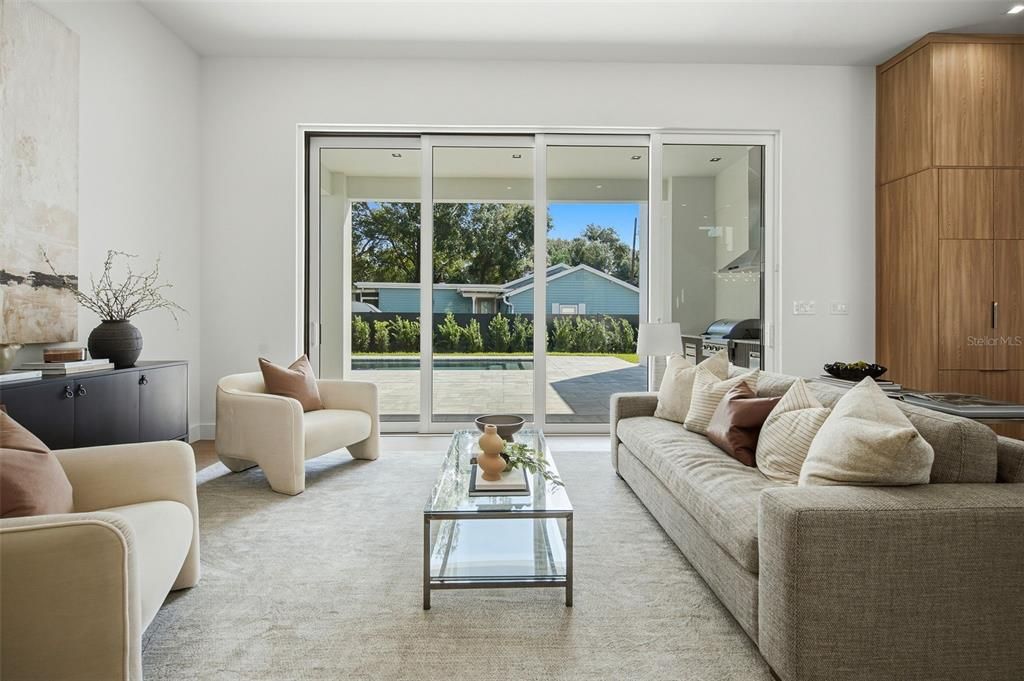 En Venta: $1,695,000 (4 camas, 3 baños, 3180 Pies cuadrados)