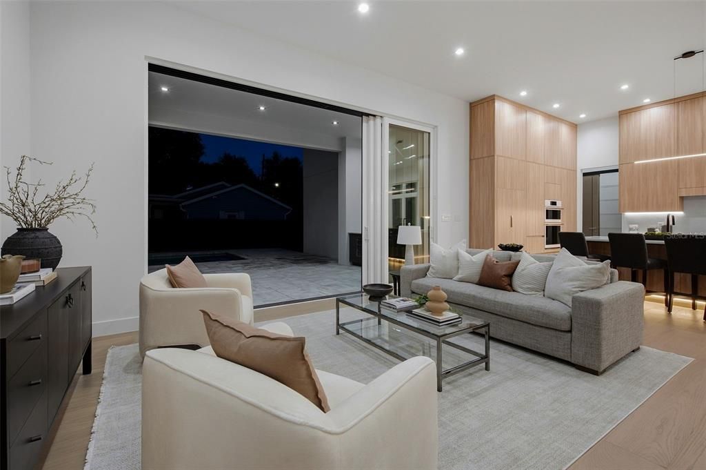 En Venta: $1,695,000 (4 camas, 3 baños, 3180 Pies cuadrados)