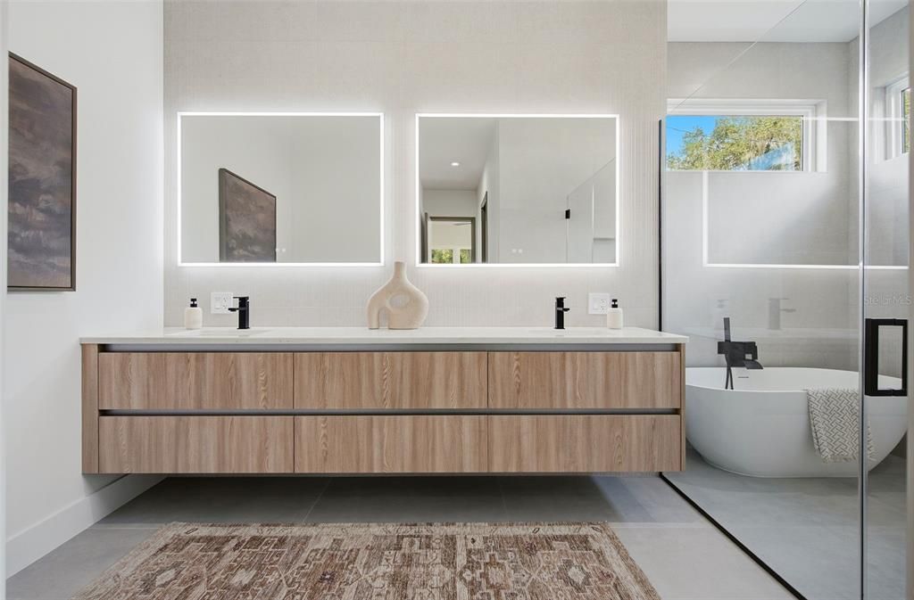 En Venta: $1,695,000 (4 camas, 3 baños, 3180 Pies cuadrados)