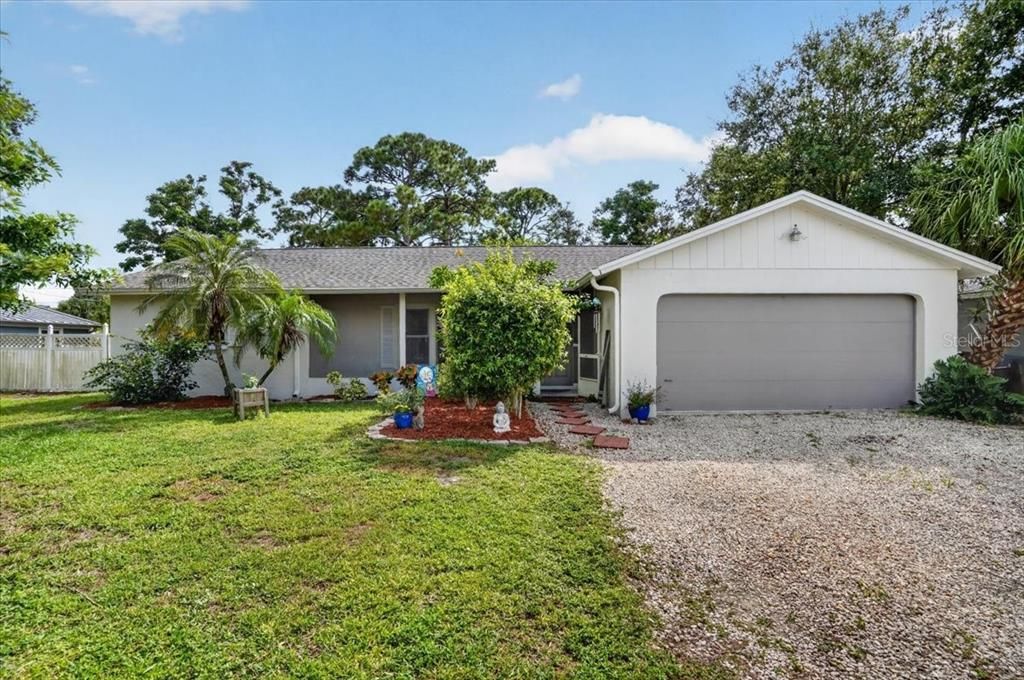 For Sale: $395,000 (3 beds, 2 baths, 1495 Square Feet)