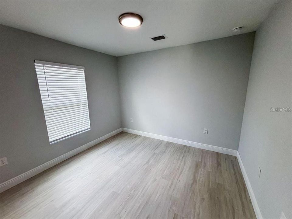 На продажу: $499,900 (12 спален, 0 ванн, 2768 Квадратных фут)