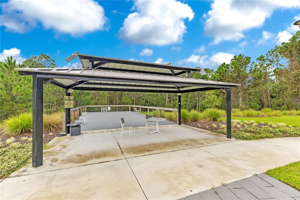 For Sale: $355,000 (3 beds, 2 baths, 1649 Square Feet)