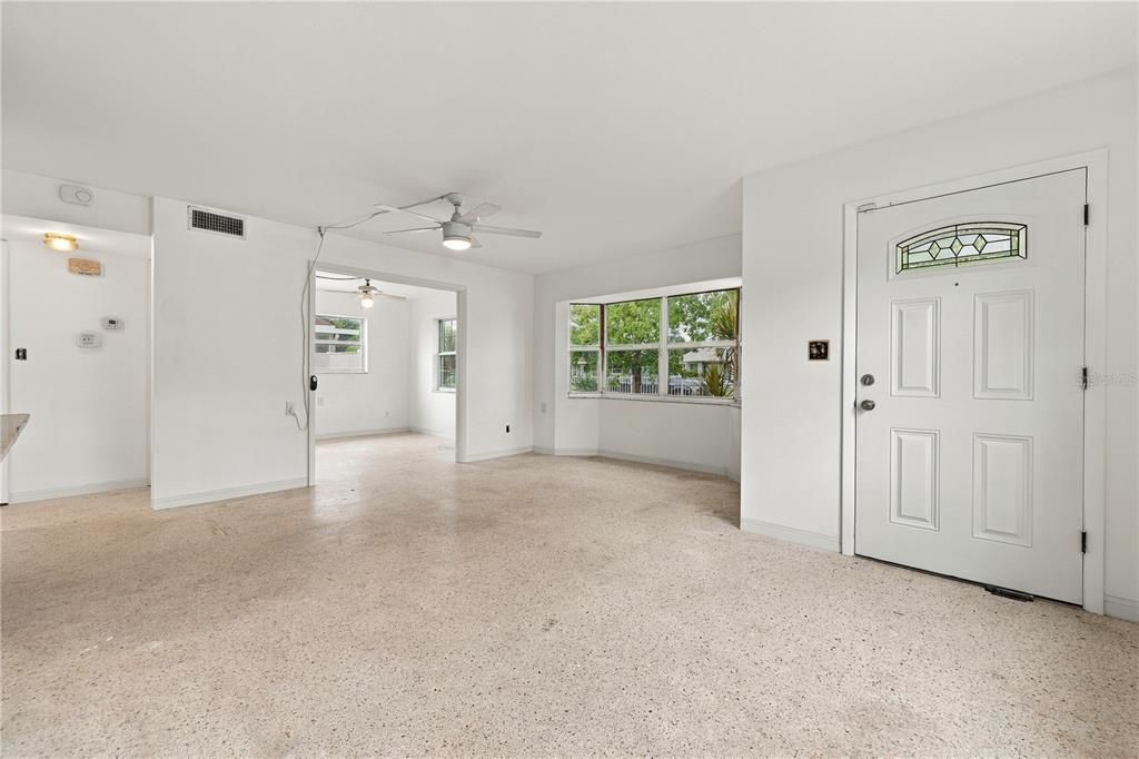 En Venta: $349,998 (3 camas, 2 baños, 1490 Pies cuadrados)
