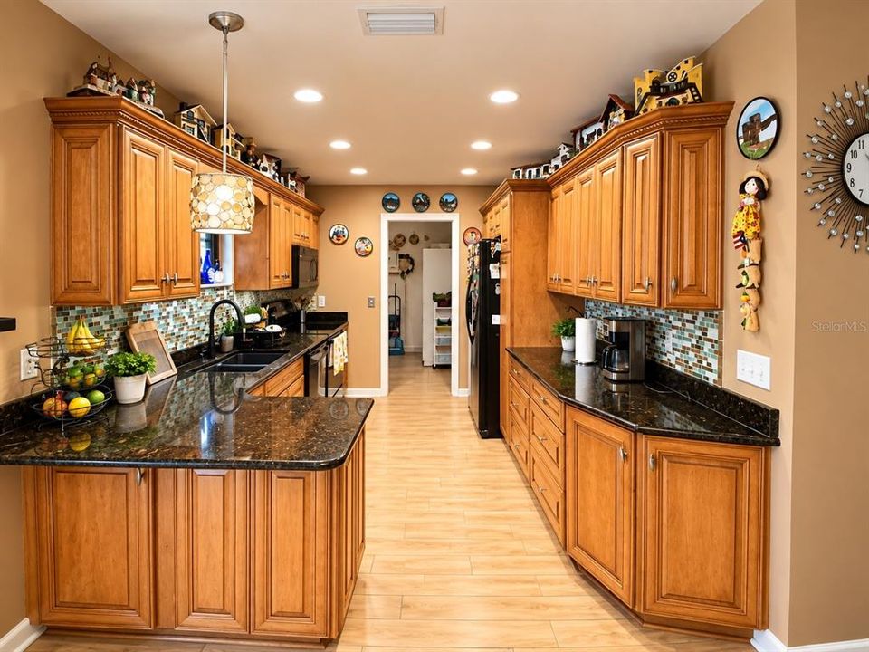 For Sale: $400,000 (4 beds, 2 baths, 1296 Square Feet)
