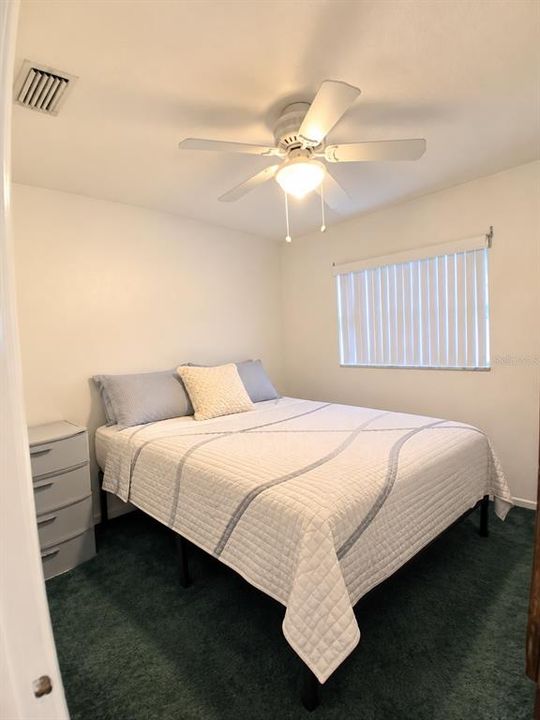 For Sale: $400,000 (4 beds, 2 baths, 1296 Square Feet)