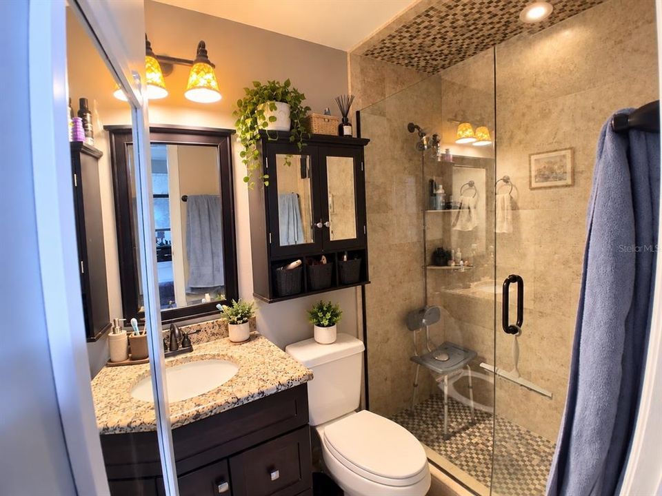 For Sale: $400,000 (4 beds, 2 baths, 1296 Square Feet)
