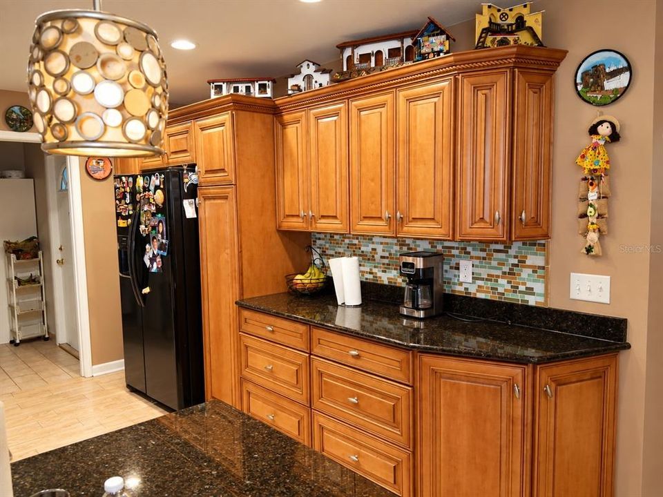For Sale: $400,000 (4 beds, 2 baths, 1296 Square Feet)