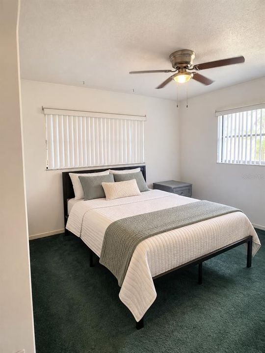 For Sale: $400,000 (4 beds, 2 baths, 1296 Square Feet)